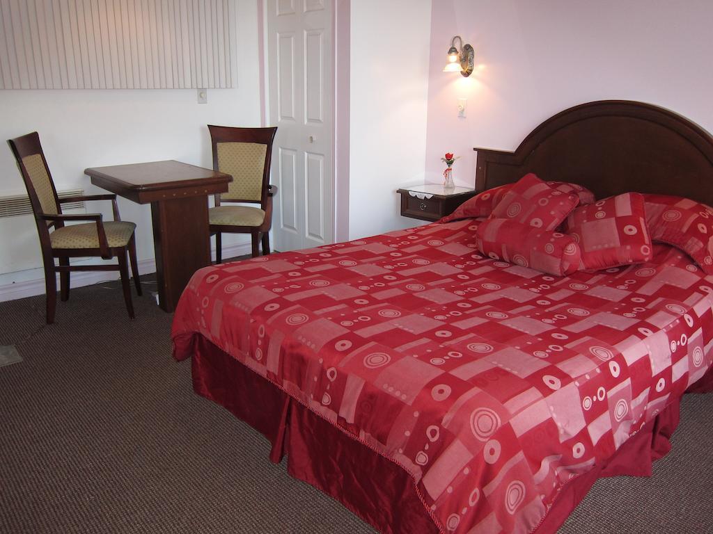 Motel Sainte Catherine Δωμάτιο φωτογραφία